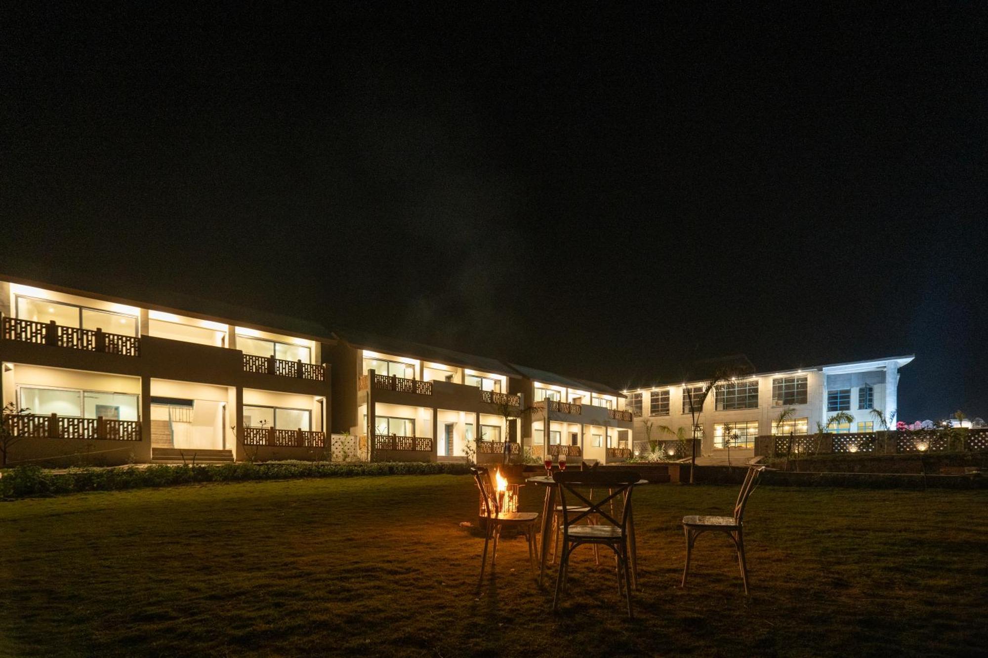Palpur Fort A Kuno Wildlife Resort, Morawan Sesaipura Esterno foto