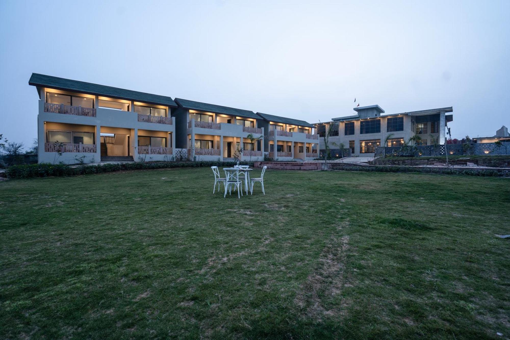 Palpur Fort A Kuno Wildlife Resort, Morawan Sesaipura Esterno foto